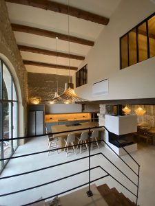 Rénovation pièce de vie mas provençal en pierre - Agence Votre Intérieur Vaucluse